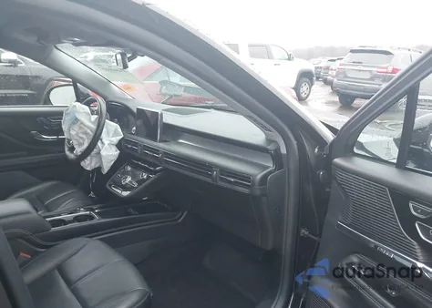 2022 Lincoln Corsair Standard z USA, uszkodzony, nr VIN 5LMCJ1D96NUL04421